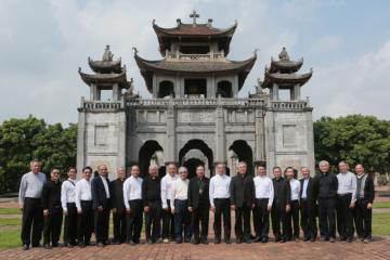 Phái đoàn Tổng Giáo phận Sài Gòn đến chào Đức Tân Tổng Giám mục Giuse Nguyễn Năng